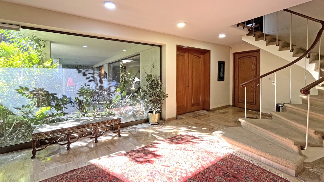 CASA MEDITERR�NEA PARA REMODELAR, CON GRAN POTENCIAL